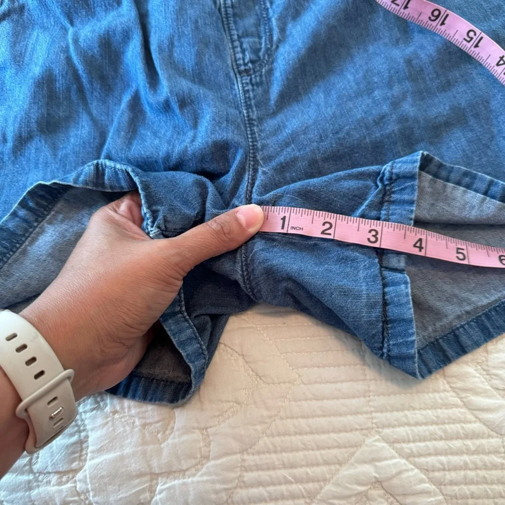 The Children’s Place shorts size 16